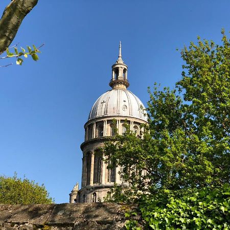 Apartament Aux Pieds De La Cathedrale Boulogne-sur-Mer Zewnętrze zdjęcie